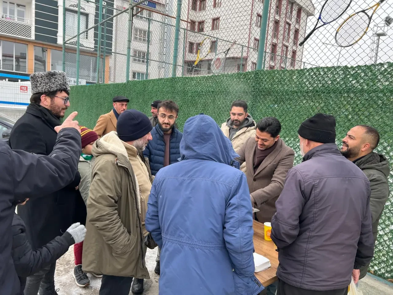 Başkan Adıgüzel, Kars 36 Spor Taraftarlarına Çorba İkramında Bulundu 4