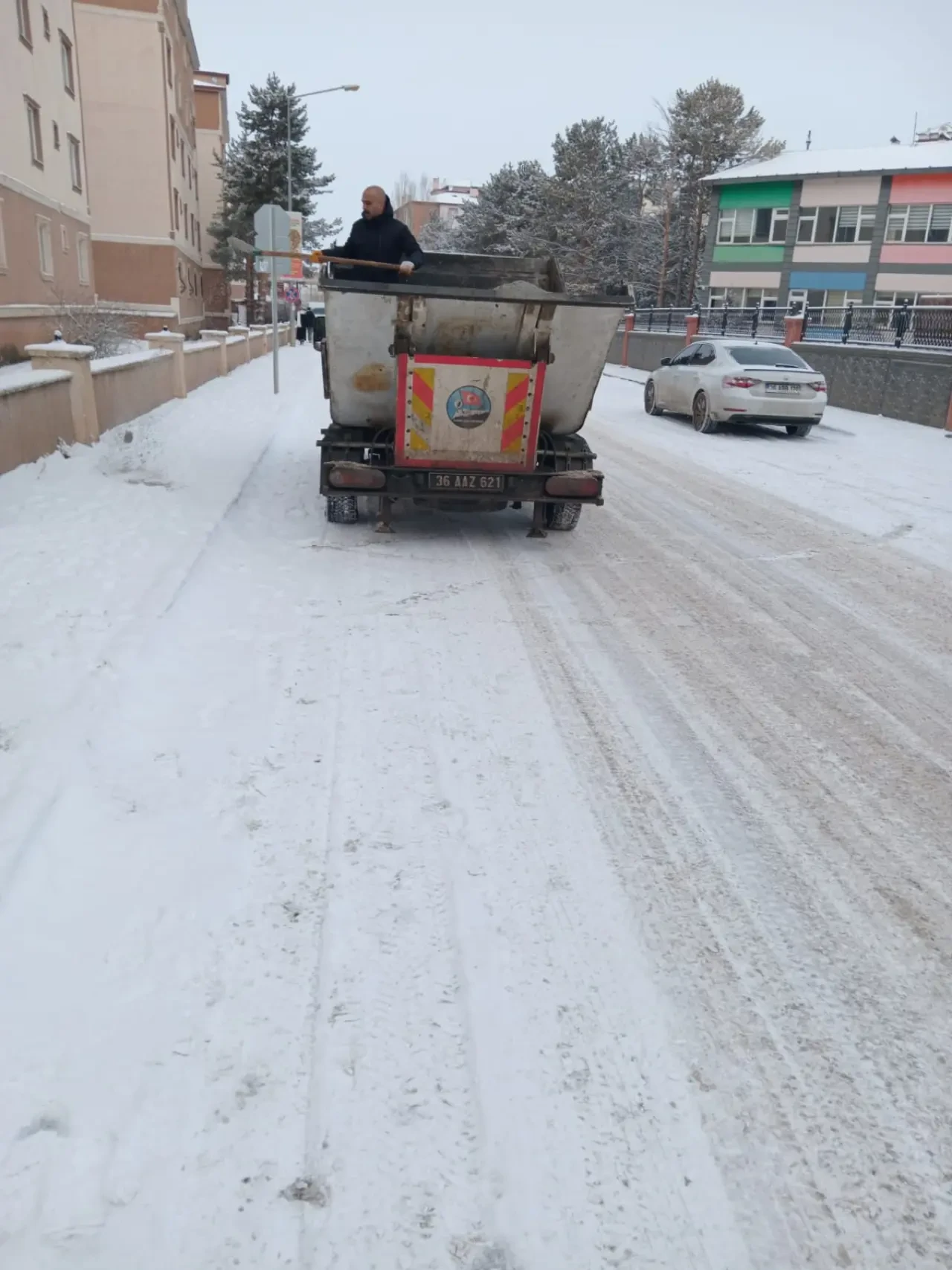 Kars Belediyesi, Şiddetli Kar Yağışına Karşı 24 Saat Esasına Dayalı Mücadele Veriyor 4