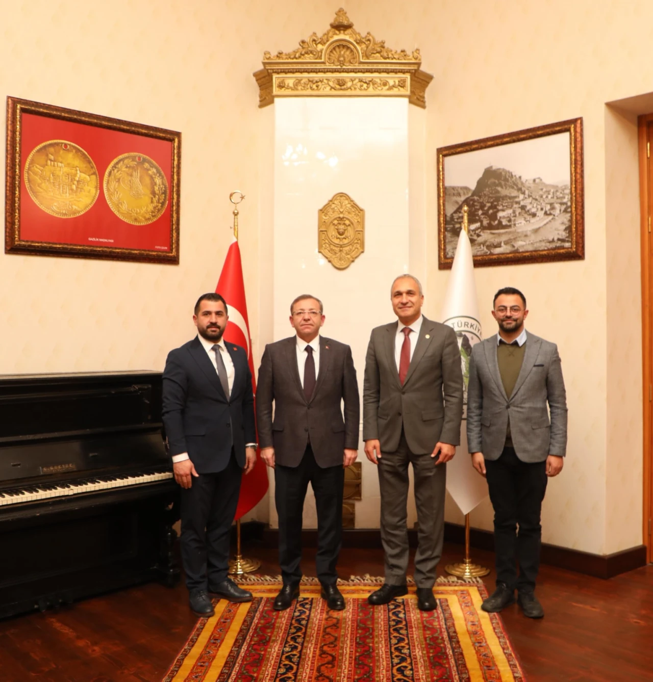 CHP Temsilcileri, Kars Valisi Ziya Polat'ı Ziyaret Etti