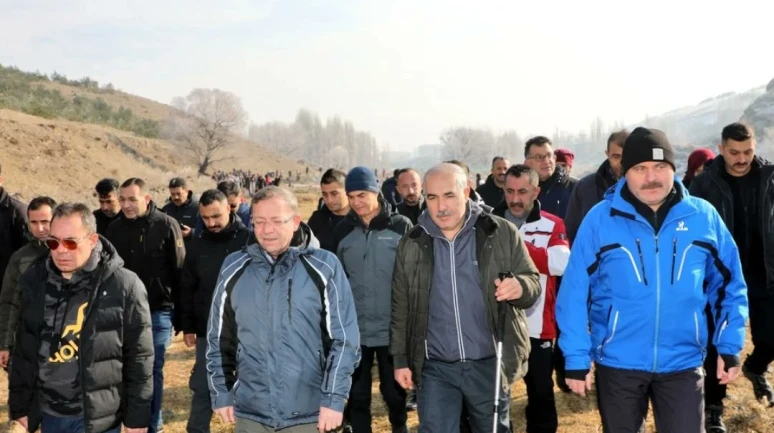 Kars Kültür Yolu'nda Gerçekleşen Doğa Yürüyüşü, Doğaseverlerin İlgi Odağı Haline Geldi!